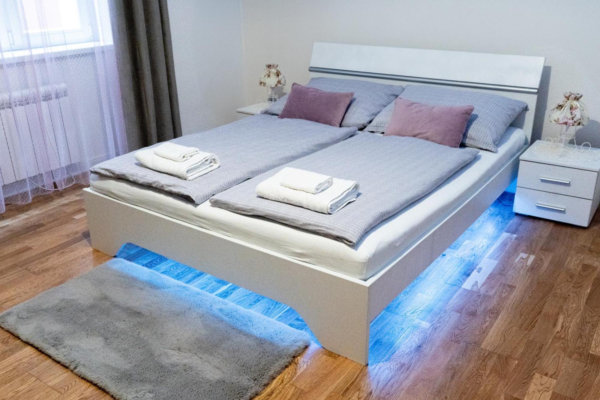 New! Romantic Apartment! In Centre! Florence! Prague