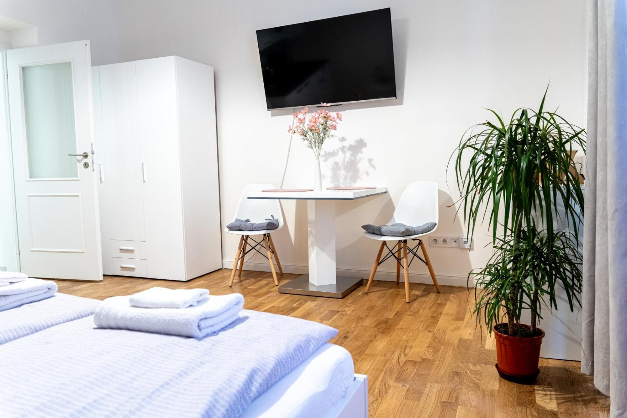 Apartment New! Romantic Apartment! In Centre! Florence! Prague
